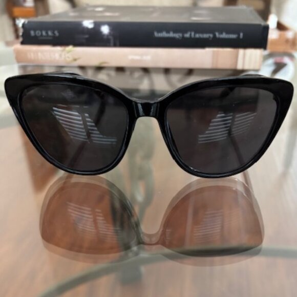 Rachel Zoe Cat Eye Large Lens Sunglasses - Picture 2 of 8